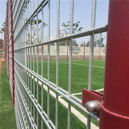 Double wire fence