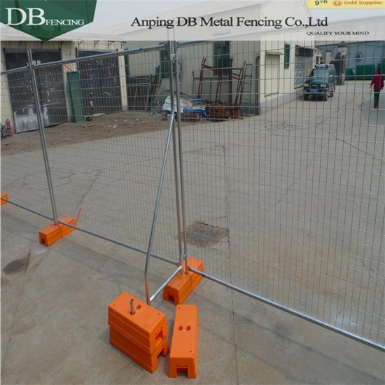 Temporary outdoor fence construction site panel