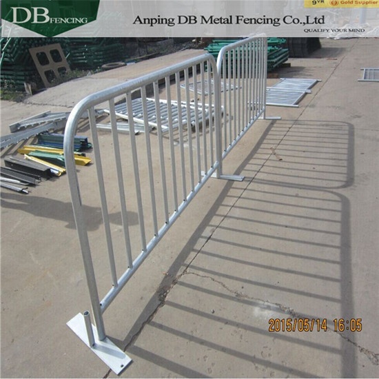 2300mm x 1100mm Crowd Control Barrier Protecting Pedestrians