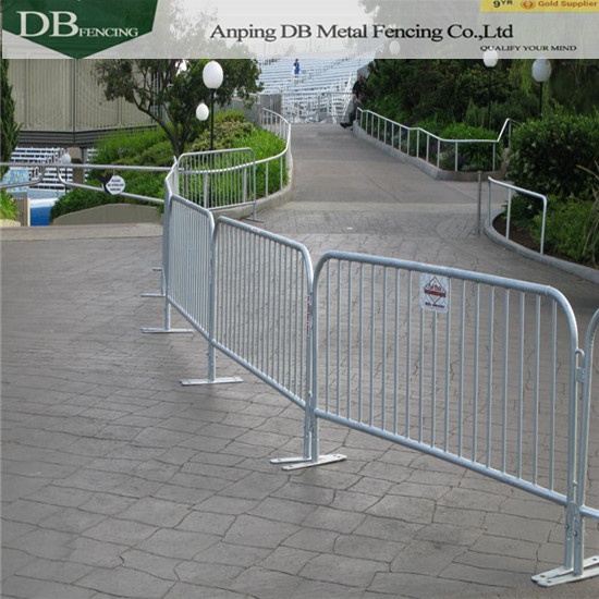 6.5-Foot To 8-Foot Long Steel Crowd Control Barrier For Sale