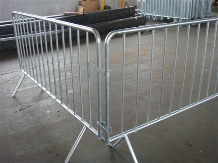 1.1m High Steel Galvanized Crowd Fencing For Pedestrian Traffic