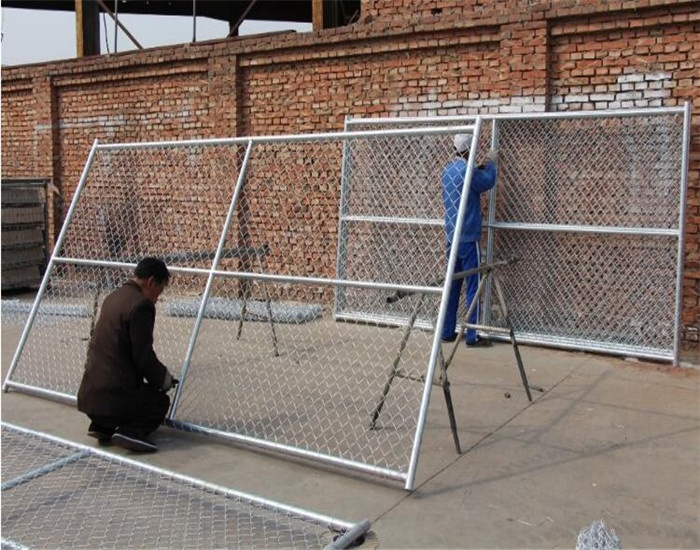 How To Put Up a Temporary Chain Link Fence