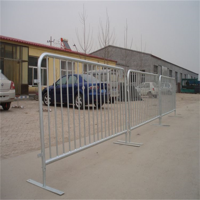 a picture of two control barrier connected 



in our factory for customer