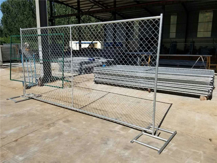 temporary chain link fence installed on the worksite