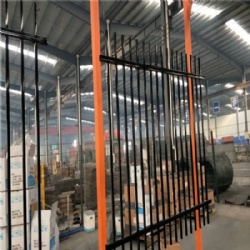 Flat-top classic steel tubular fence