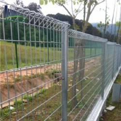 Distinctive New Zealand bow top fence panels for Airport