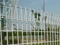 Hot dipped galvanized 1.5 * 2.5 steel fence panels for South Africa